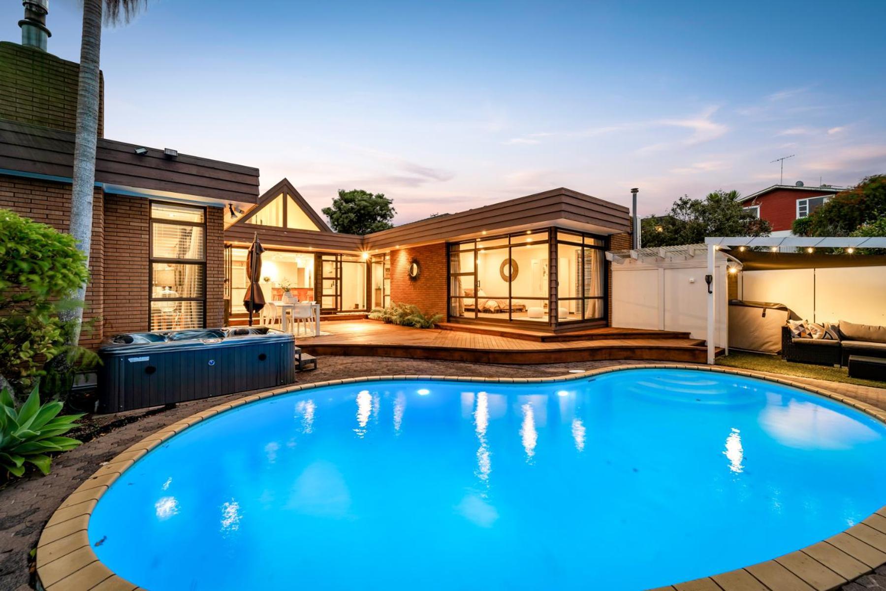 Entire House With Pool, Spa Auckland Eksteriør bilde