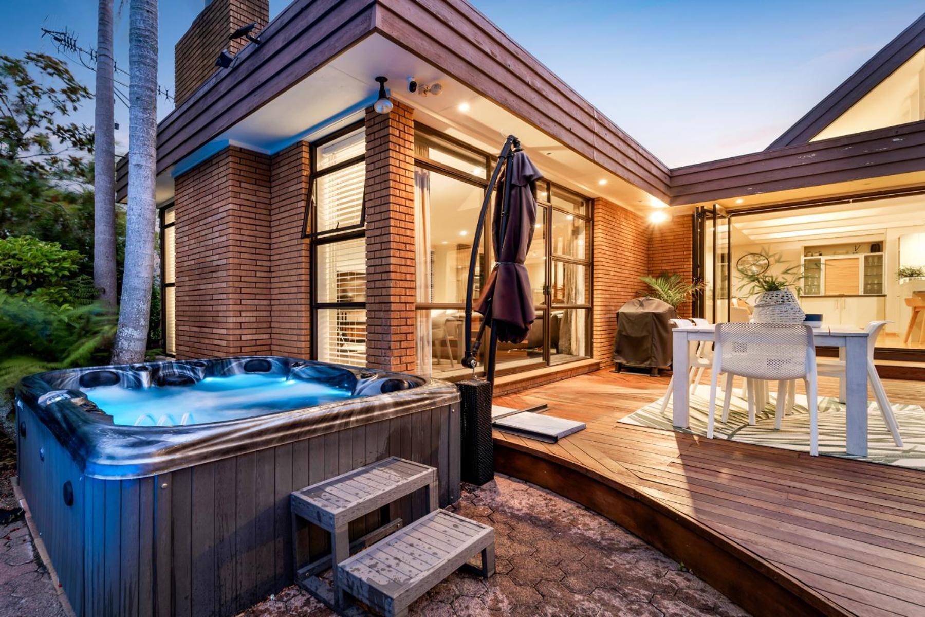 Entire House With Pool, Spa Auckland Eksteriør bilde
